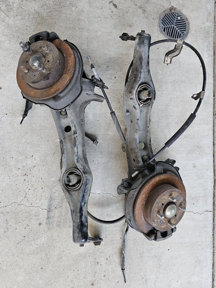 2000 Acura Rear Trailing Arms