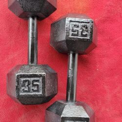 SET OF 35LB.  HEXHEAD DUMBBELLS TOTAL 70LBs  11525 S HALSTED DUNKIN DONUTS/7111.S WESTERN WALGREENS  
70$  CASH ONLY AS IS. 