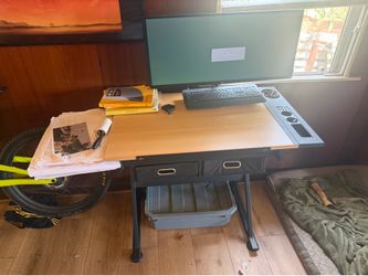 Drafting table / desk