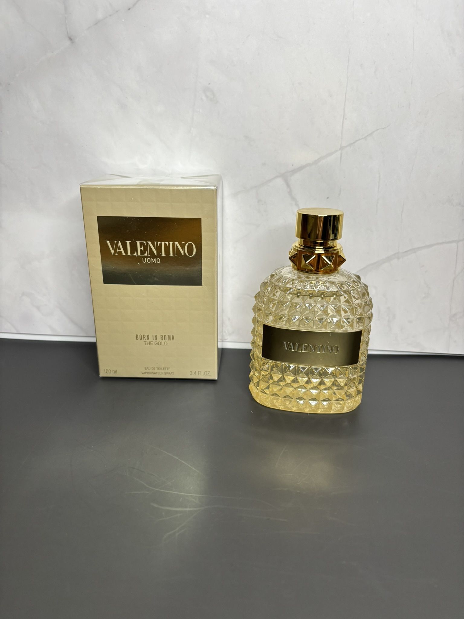 Valentino Born In Roma Uomo Gold Perfume