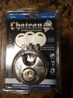 Brand new padlock with three keys