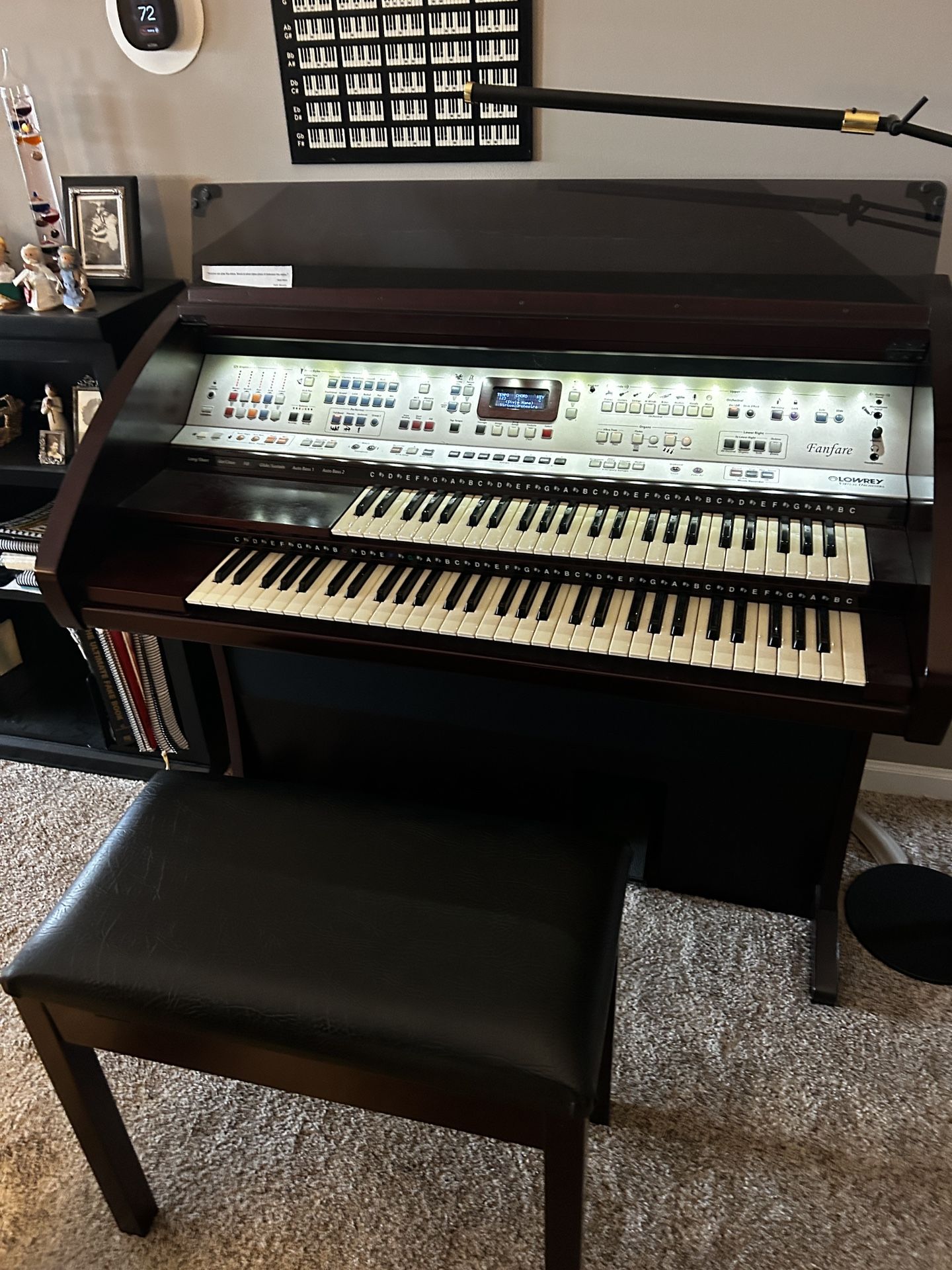 Lowery Fanfare Organ