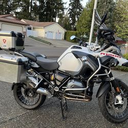 2017 R1200GSA In Excellent Condition For Sale !