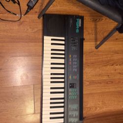 YAMAHA PSR-6  Piano 
