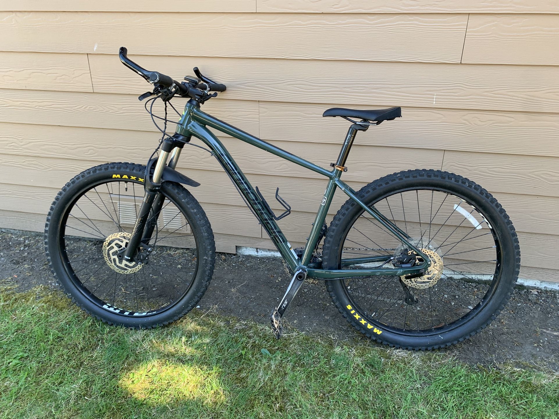 Cannondale Cujo Hardtail Mountain Bike