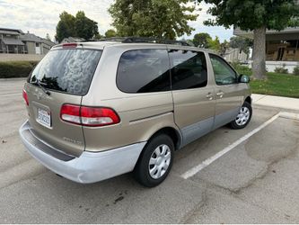 2002 Toyota Sienna