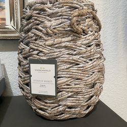 White Washed Wicker Basket/ Plant Pot 