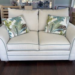 Bassett Custom Beige Loveseat MADE IN USA With Tropical Pillows