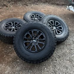 17” Ford F150 Raptor Wheels And Bfgoodrich Ko2 Tires 35” $1799 Firm Price 