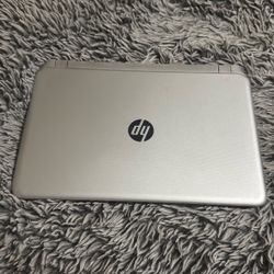 HP Pavillion 15 // Windows 10 // 15.5 Inch // With Charger