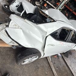 Toyota Corolla 2017 
Only Parts 