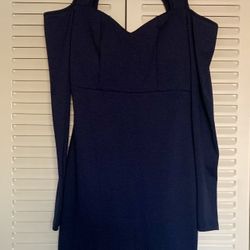 Size Small Cold Shoulder Dress💙💙💙
