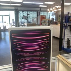 iPad Pro 11in 4TH gen 128 Wifi Cell