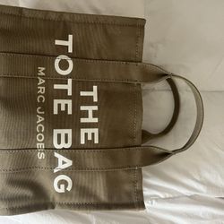 Marc Jacobs The Tote Bag 