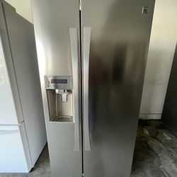 Kenmore Side By Side Stainless Steel Refrigerator 