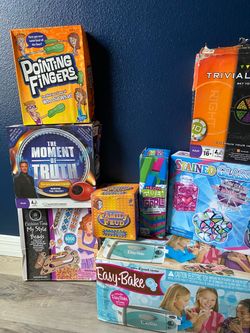 Huge Lot of Board Games & Activity Craft Kits - New/Unused (Damaged Boxes)