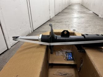 Toyota Corolla Shock (no spring)