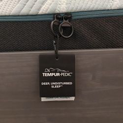 Tempur-pedic Pro adapt 2.0 medium hybrid queen (Original price $3399)