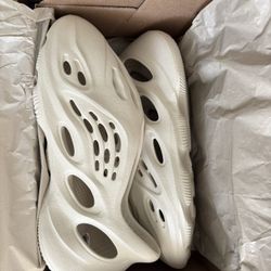 NEW Yeezy Foam Runner 