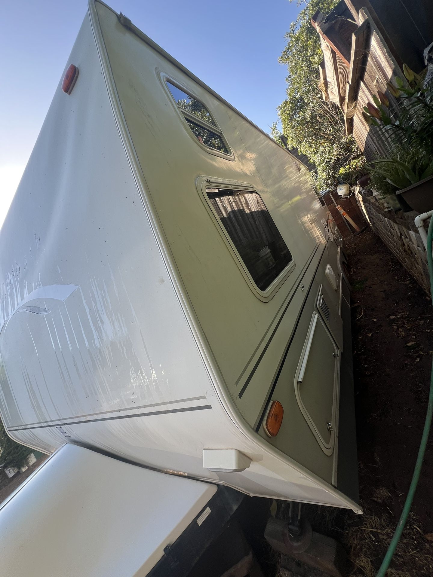 2004 KEYST RV