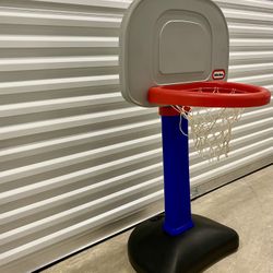 Fisher Price Indoor/Outdoor Adjustable Height Basketball Hoop 