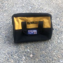 DeWalt N454406 13x9x9 Six Pocket Contractor's Bag for Power and Hand Tools$20 Click On Sergio For More Tools