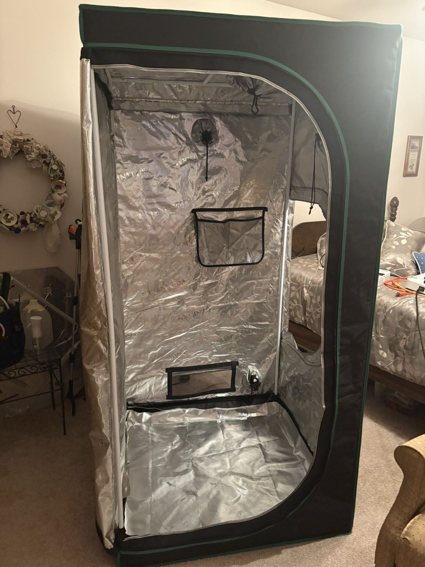 Grow Tent