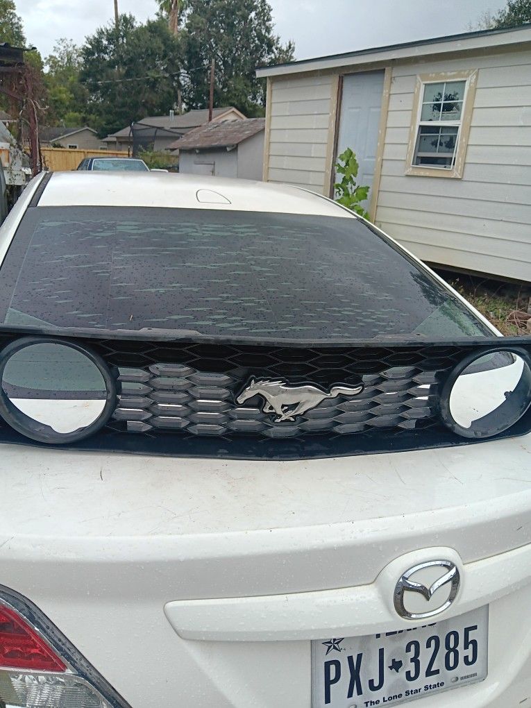 Mustang Grill