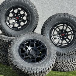 Black 17” Toyota TRD Pro Style wheels 6x5.5 Tacoma Rims 4Runner A/T Nitto Tires 265/70R17 FJ Cruiser Tundra Sequoia