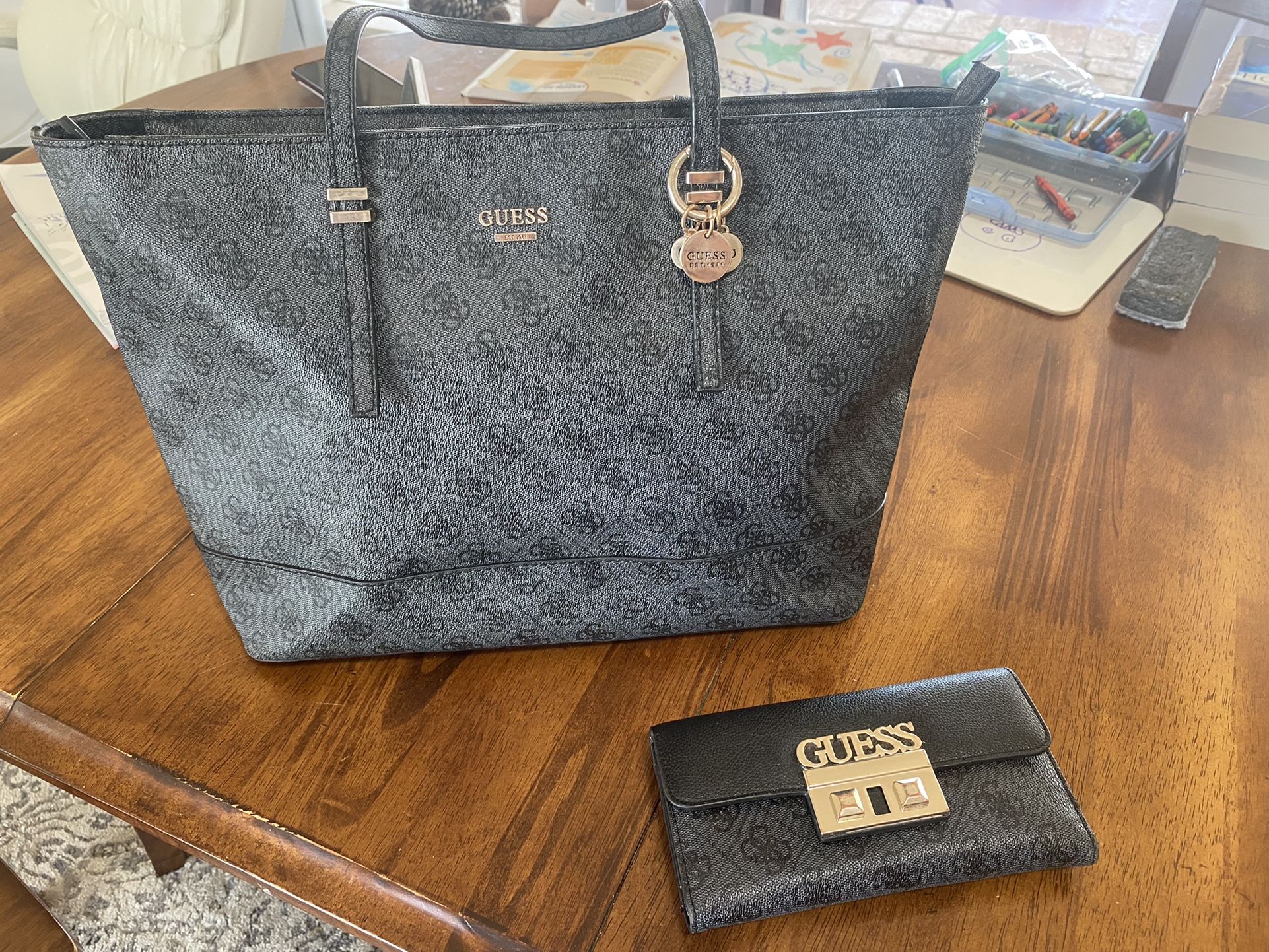 Guess Purse & Wallet Set