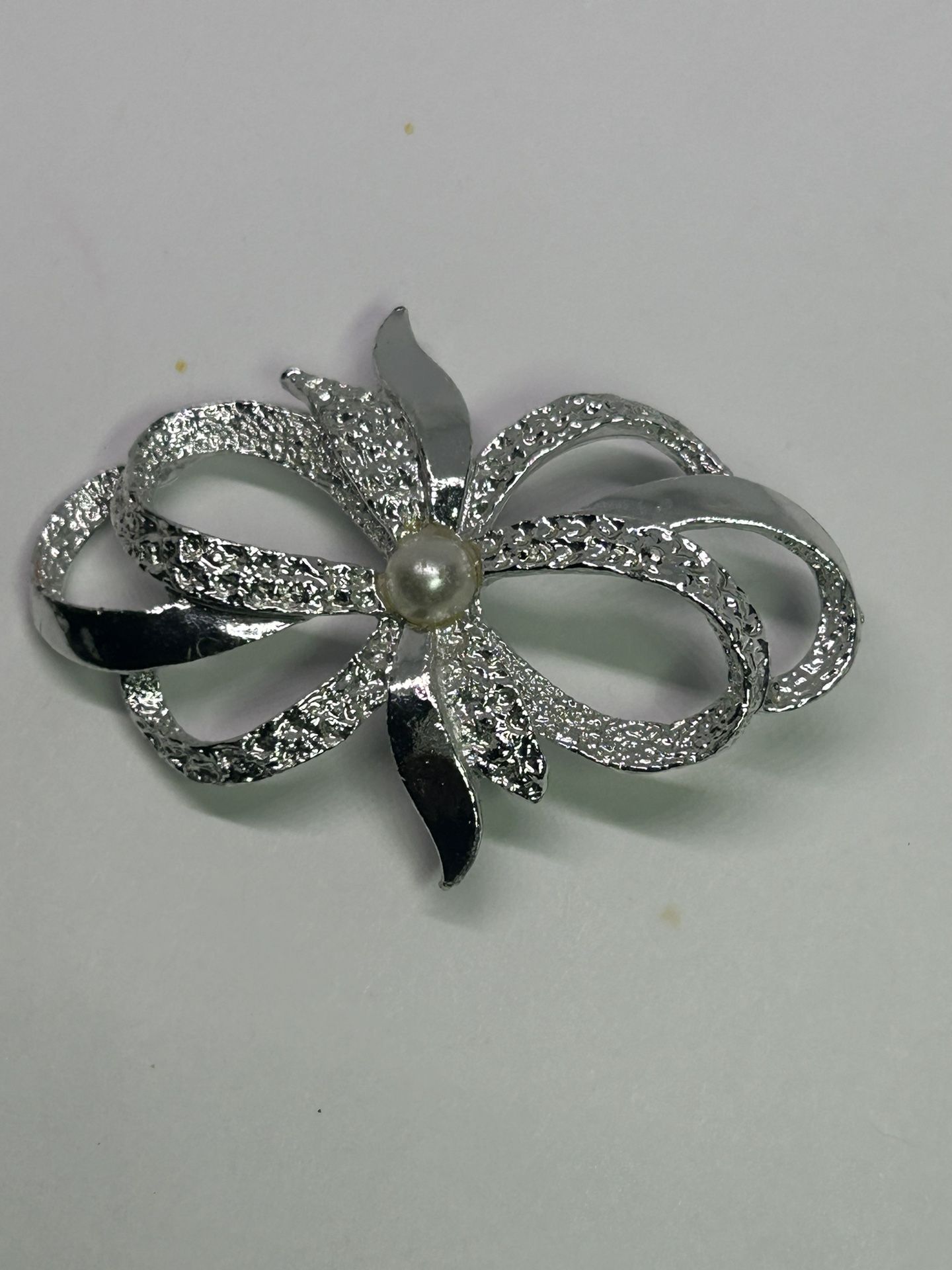 Silver Tone Rhinestone Brooch