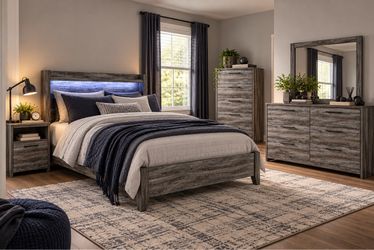 Queen Bedroom Set – $600