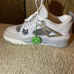 Jordan 4 Frozen Moments Size 9.5 Men’s 