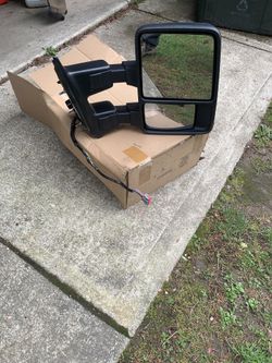 2011/2012 Ford Super Duty Passenger Side Mirror.