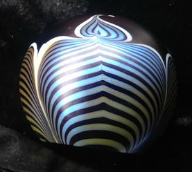 Art glass paperweight nice!!