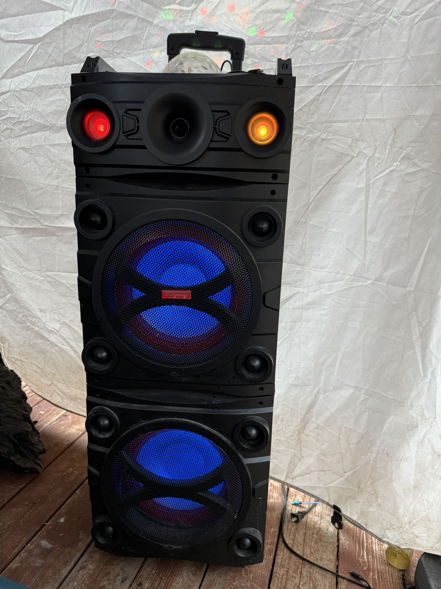 Ridgeway QS-10220 Dual 10” Bluetooth Rechargeable Speaker.