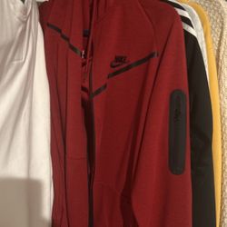 Nike Tech