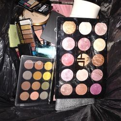 Make Up ALL SORTS: Eyeshadow/Blush Palettes
