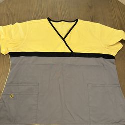 Women’s Yellow Scrub Top Size 2X