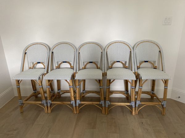 33+ metal counter height dining table How to choose dining tables for small spaces