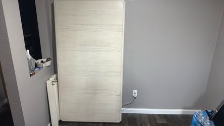 White wash dining Table Wood Grain