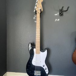 Squier By Fender Bronco Bass