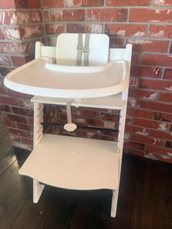 Stokke high chair FREE