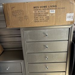 Bedroom Drawer Set With Matching Bench