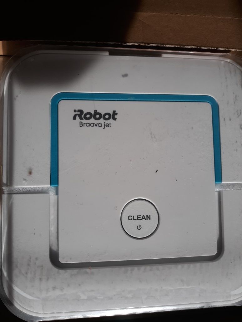 Irobot robot vacuum