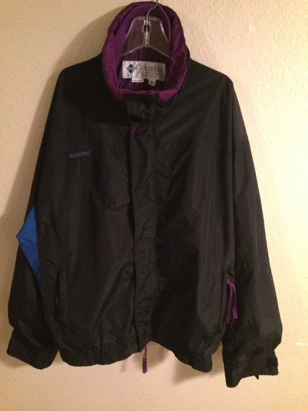 Vintage Columbia Sportswear Bugaboo Windbreaker Jacket Radial Sleeve Men's Medium from the 1990s