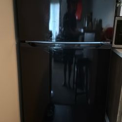 Like New Black Refrigerator For Sale