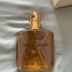 Gio De Armani Perfume