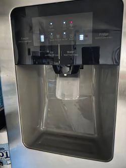 Samsung french door refrigerator RS25J500DSR
