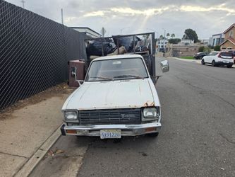Vintage Toyota Pickup Truck – Project/Parts